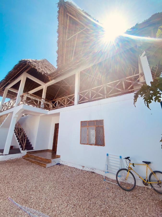 Mamayoyo House Нунгви Экстерьер фото