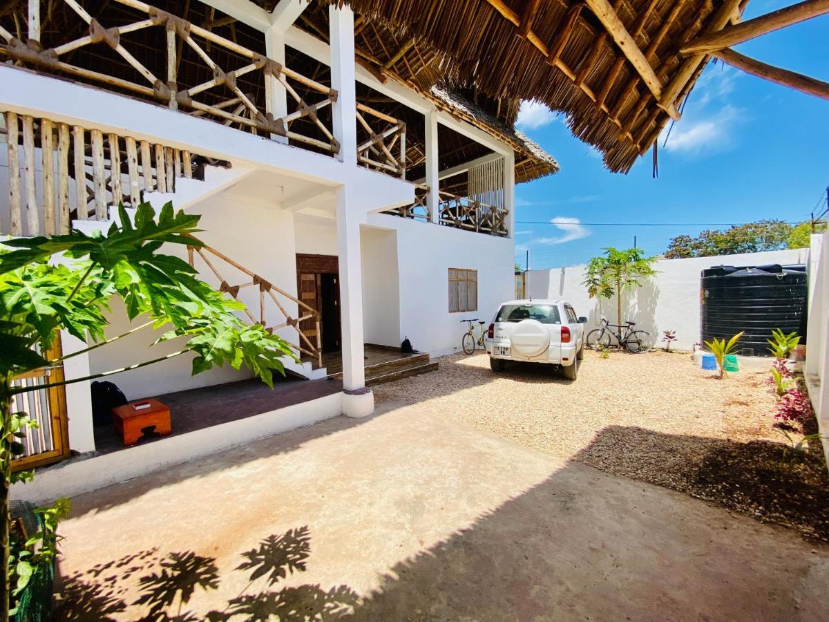 Mamayoyo House Нунгви Экстерьер фото